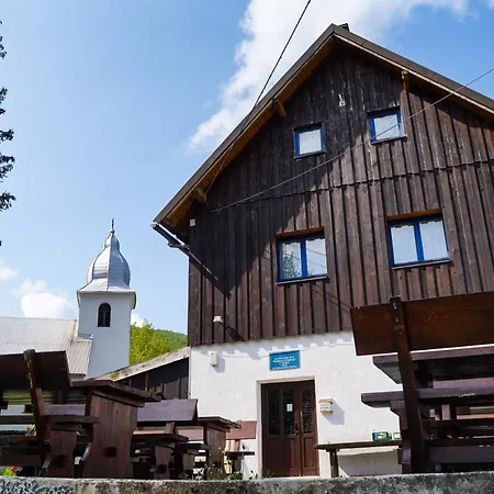 Hostel Planinarski Dom 
