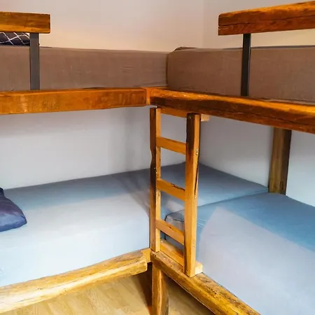 Hostel Planinarski Dom 